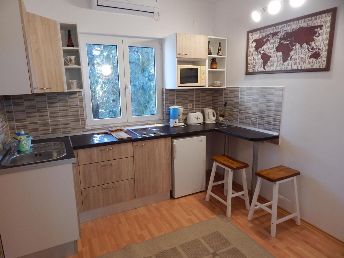 סטארי גראד Adrienn Apartments מראה חיצוני תמונה