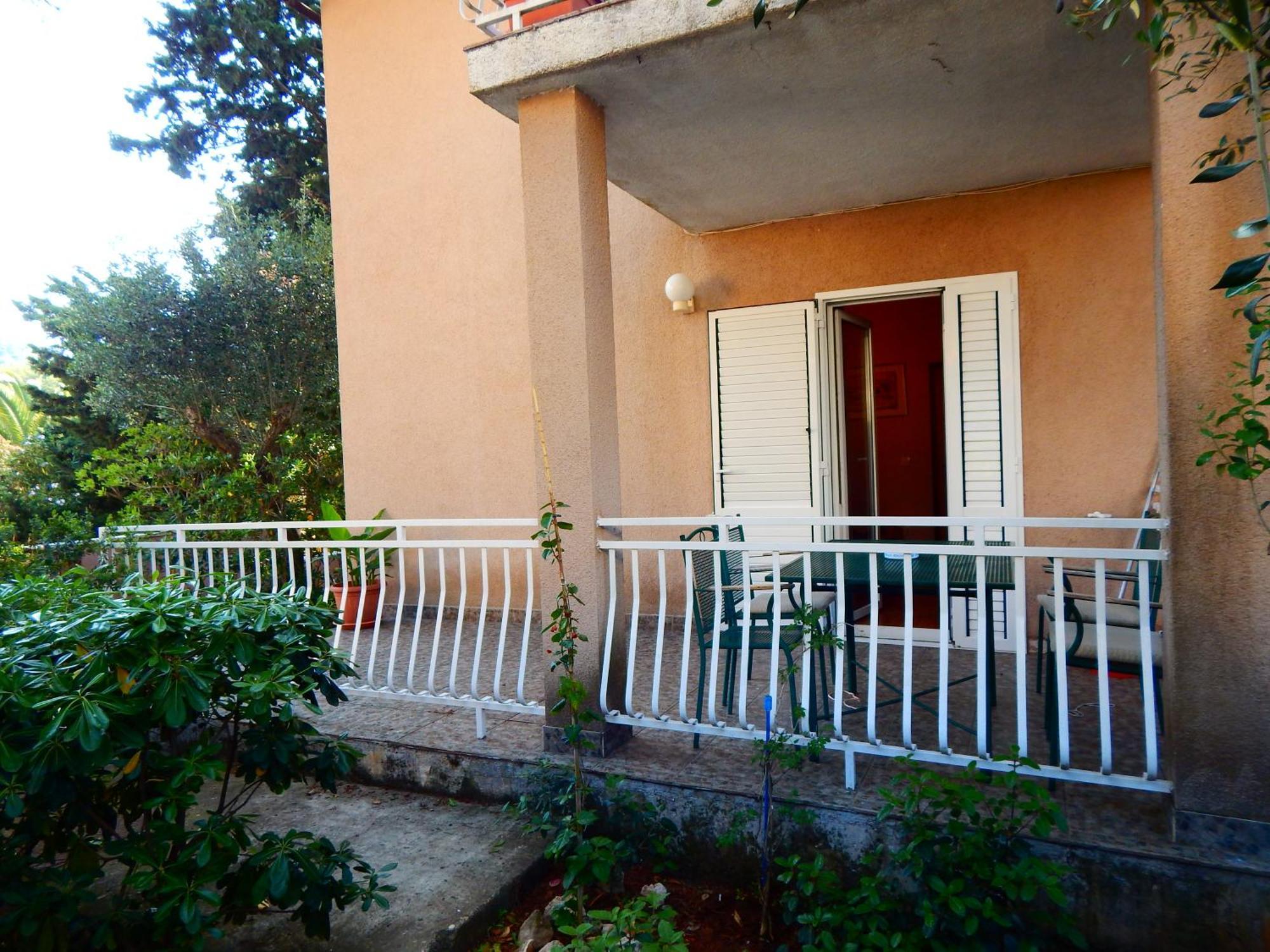 סטארי גראד Adrienn Apartments מראה חיצוני תמונה